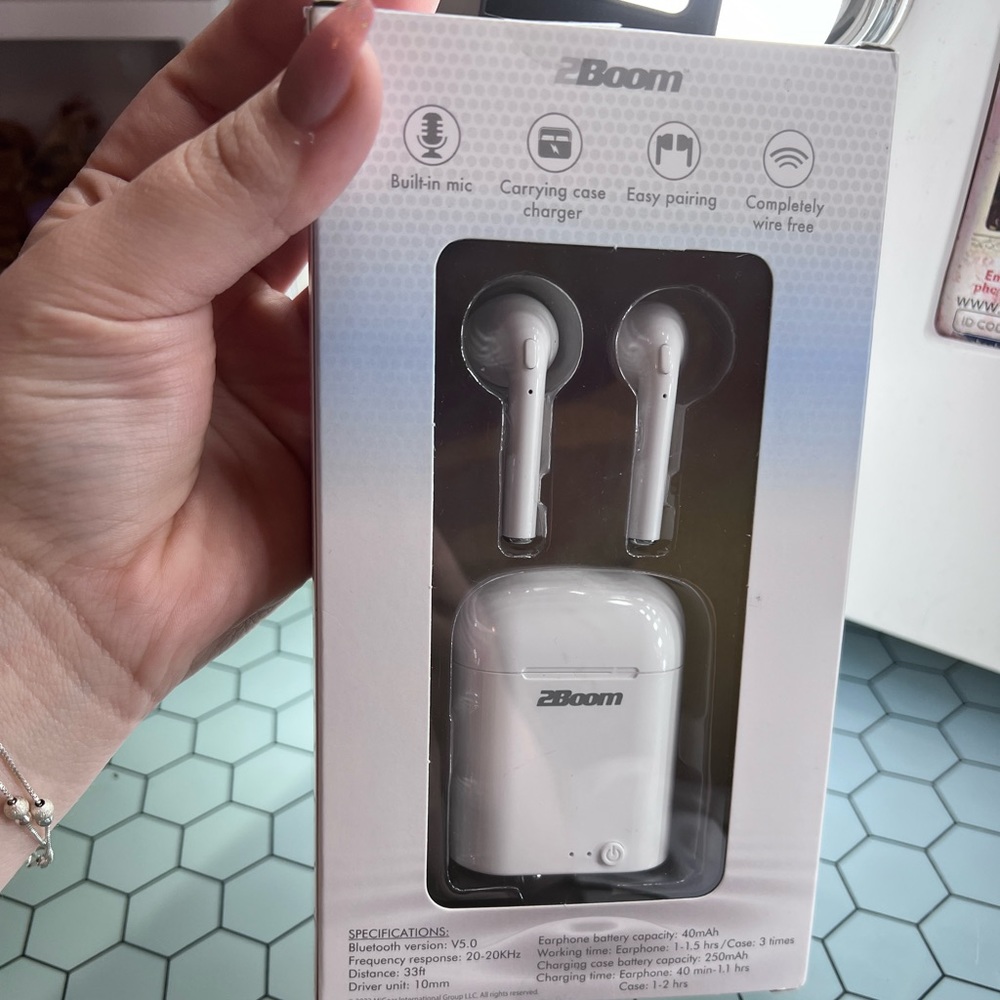 2 Boom Bluetooth headphones/ earbuds